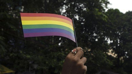 Primary school curriculum should include transgender books, teachers told