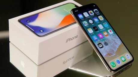 Apple sued for deliberately slowing down older iPhones