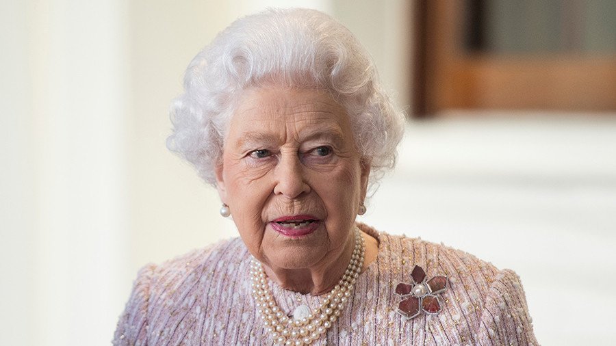 Rigby & Peller: Queen's bra fitter loses royal warrant over tell