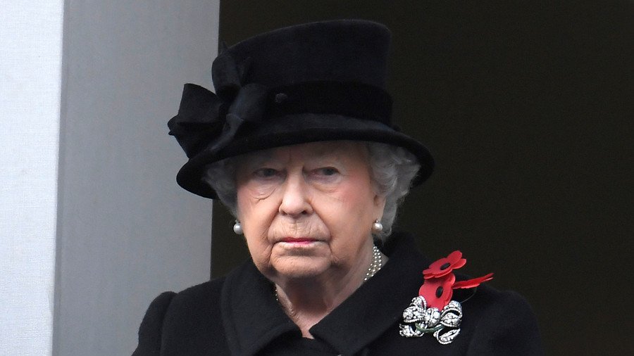 Queen assassination attempt ‘covered up’ by New Zealand fearing royals ...