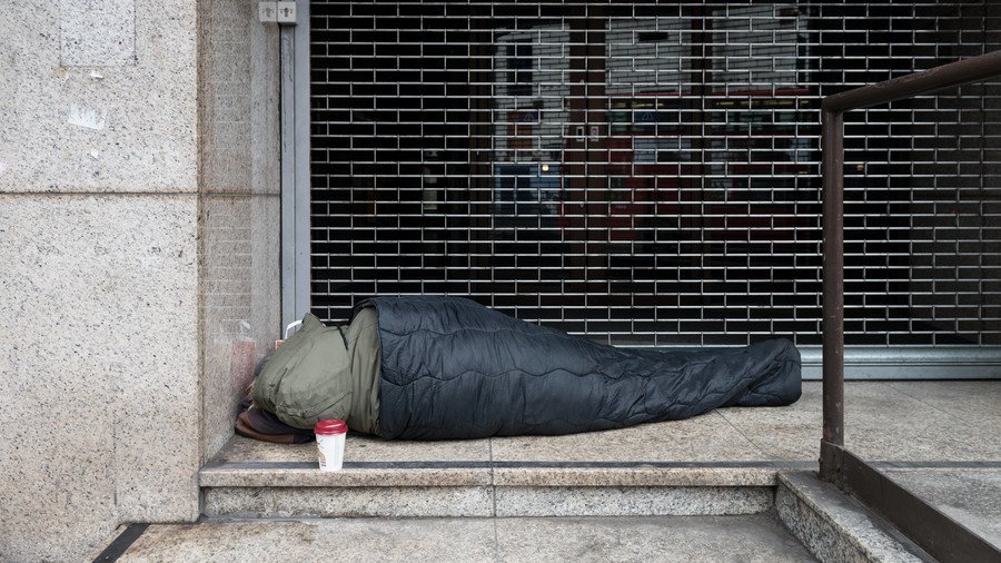 Tory posters ‘stigmatize all homeless,’ suggest beggars want money for drugs 