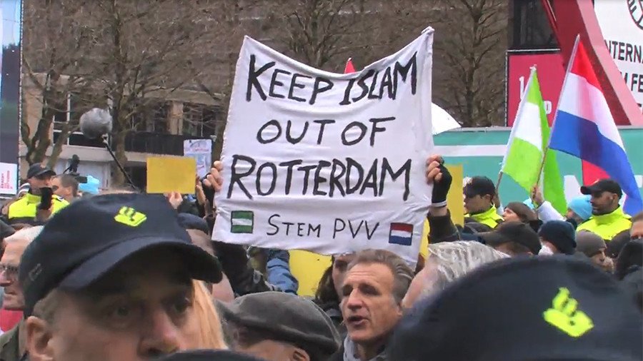 'Netherlands is our country’: Right-wing Wilders leads march ‘against Islamisation’ (VIDEO)