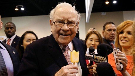 Warren Buffett calls Apple’s $1,000 iPhone ‘enormously underpriced’