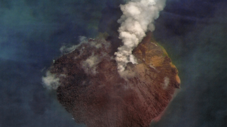 Eruption imminent: Volatile underwater volcano sparks 5km exclusion zone