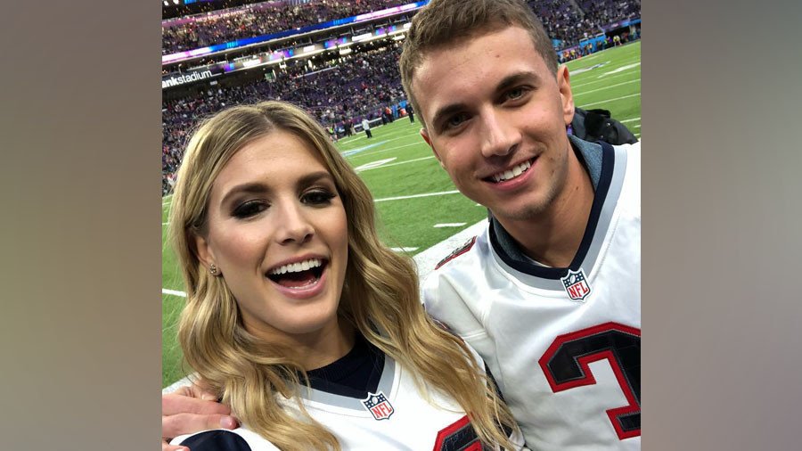 Bouchard Twitter bet date at Super Bowl sparks romance rumors