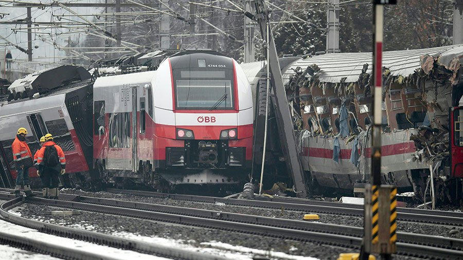 1 dead, 22 injured in Austria train crash