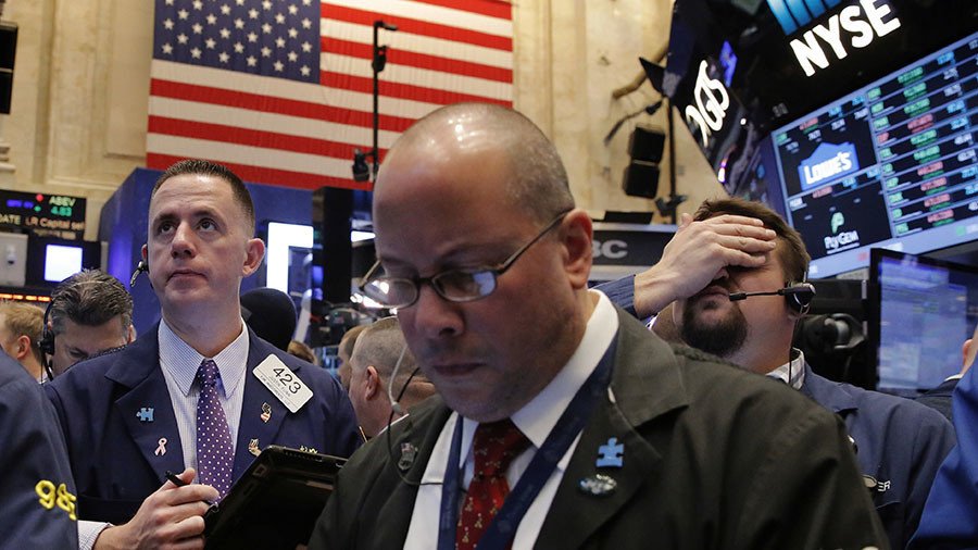 Investors flee bond market as fears of ‘crash’ grow