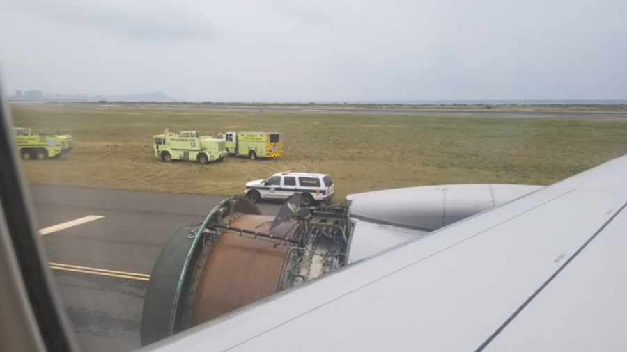 United Airlines jet makes emergency landing in Honolulu after engine blows out (IMAGES, VIDEO)