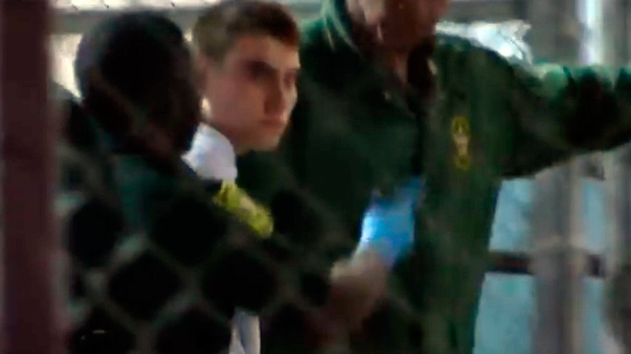 Florida school shooting suspect Nikolas Cruz arrives at Broward County jail (VIDEO) 