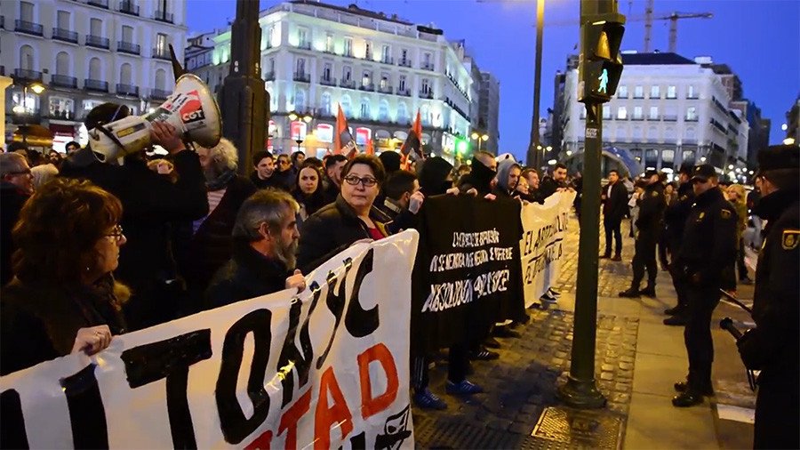 ‘Art is not a crime’: Hundreds protest jailing of Spanish rapper for ‘insulting’ king (VIDEO)