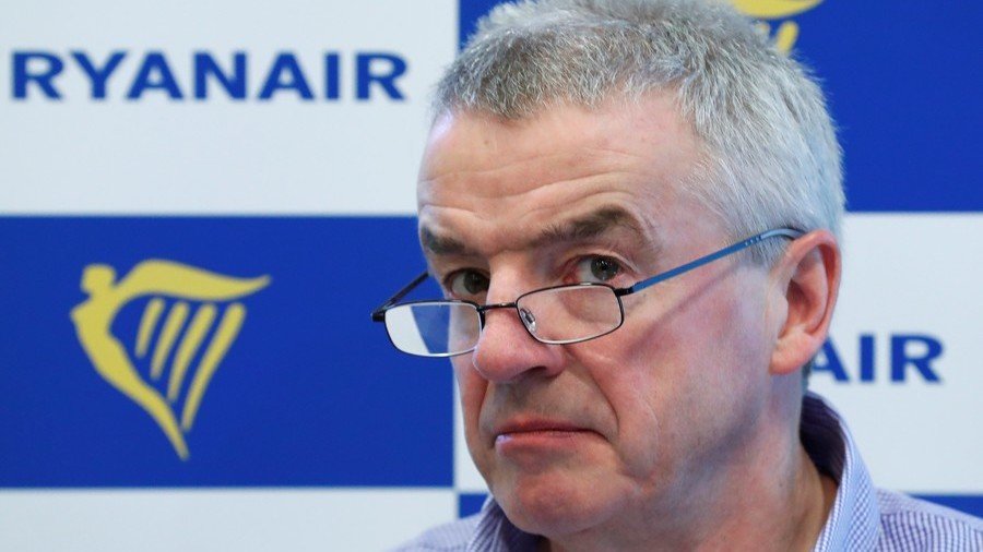 ‘No more cheap holidays for Brits’: RyanAir threatens to ground planes after Brexit