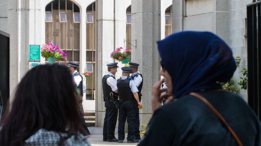 ‘Punish a Muslim’: UK police investigate letters calling for acid attacks, bombings & torture