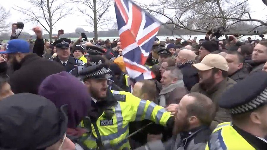Violence breaks out at Tommy Robinson’s ‘free speech’ rally (VIDEO)