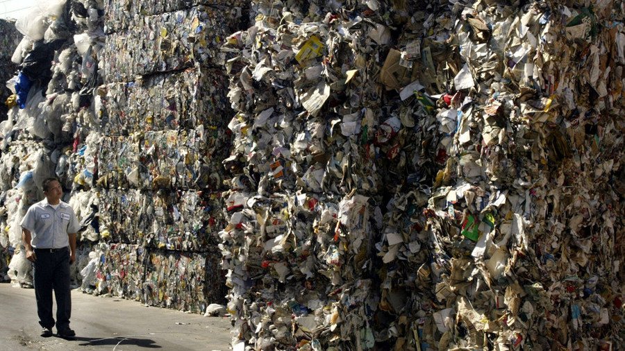 US demands China reconsider ‘catastrophic’ ban on importing foreign garbage & recyclables