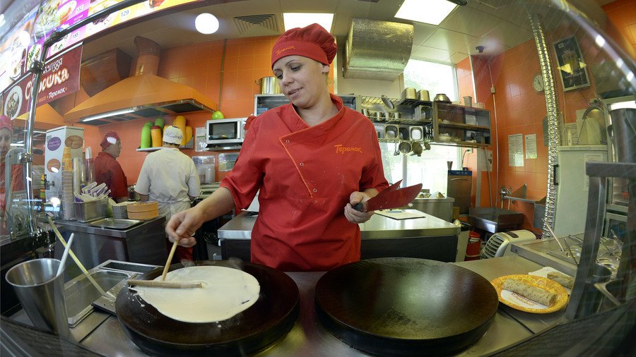 ‘Are you pro-Putin? Do you hold secret meetings?’ - NY watchdog asks Russian pancake chain