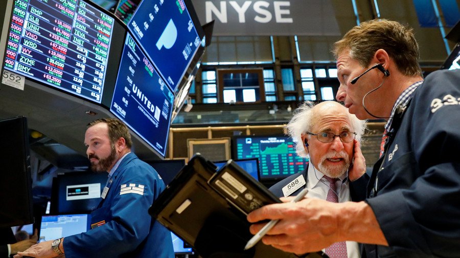 DOW drops almost 460 points on news of China tariffs & Trump slamming Amazon