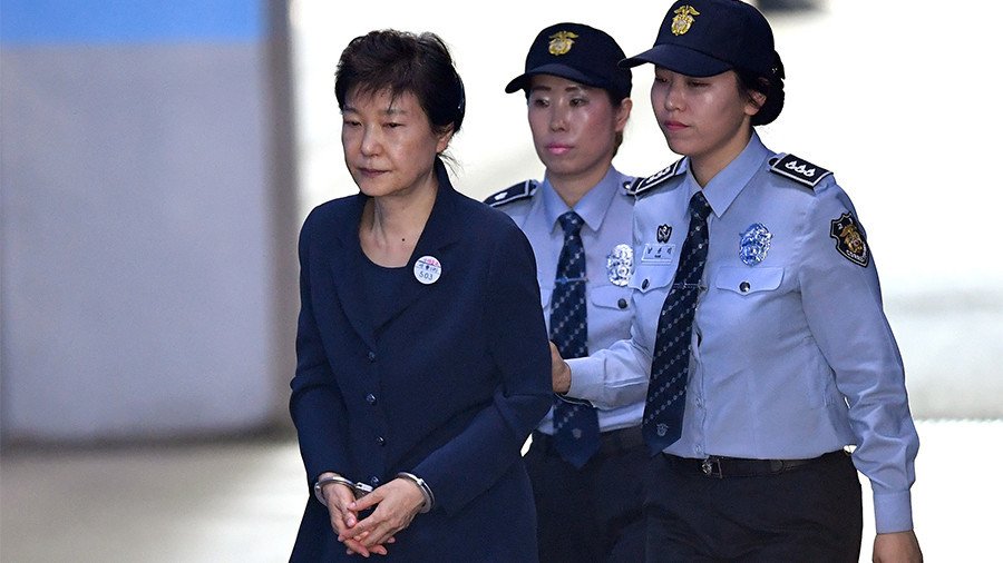 Ousted South Korean president Park Geun-hye given 24yrs in jail over corruption