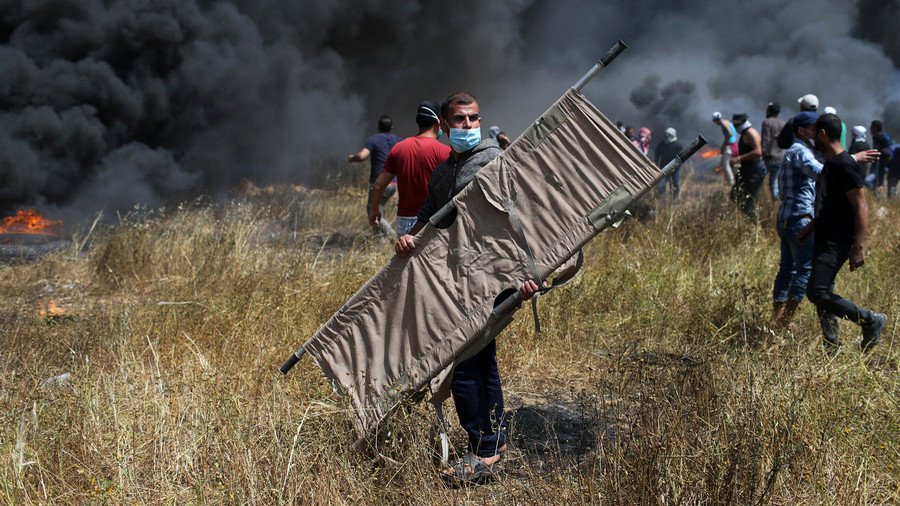 6 Palestinian journalists injured during Gaza protests – reports