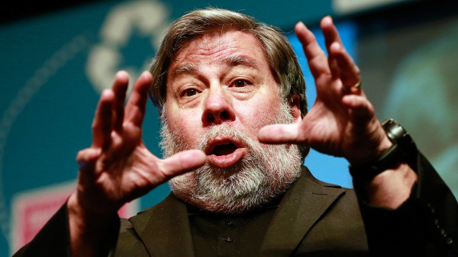 Apple co-founder Steve Wozniak quits Facebook over data collection