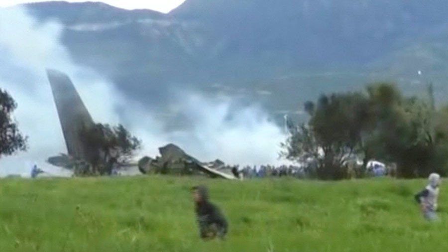Smoke rises from debris of Algerian plane crash that killed 257 (VIDEO)