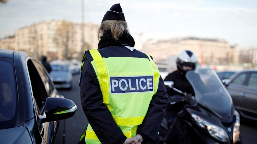 French tourist site Mont-Saint-Michel evacuated after man ‘threatens to kill cops’