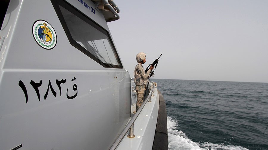Houthis hold 19 oil tankers hostage off Yemeni coast – Saudi media