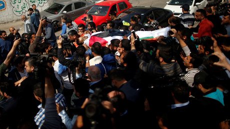 Funeral held for Palestinian journalist killed by IDF at #GreatReturnMarch (VIDEO)