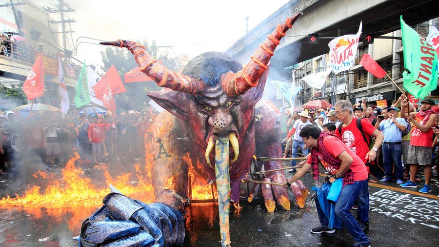 Demonic Duterte effigy burned in Manila Labor Day protests (PHOTOS, VIDEOS)