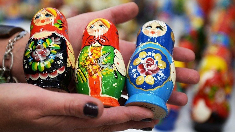 Matryoshka dolls and more: Russia brings largest arts and crafts exposition to Paris Fair 