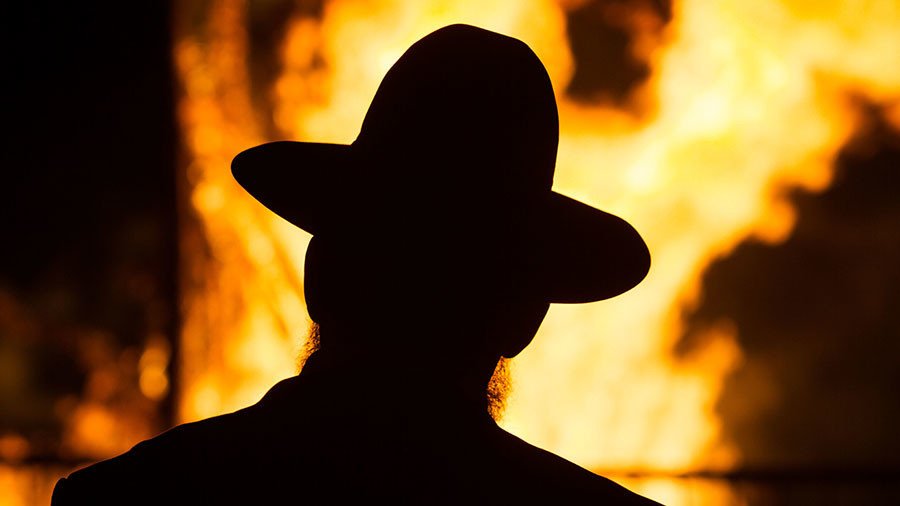 Bonfire ‘explosion’ causes panic, injuries at Jewish celebration in London