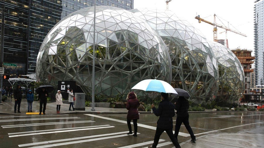 Amazon v Seattle: 7,000 jobs under threat as retail giant protests homeless tax