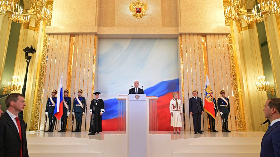 Putin prioritizes economic breakthrough, quality of life in swearing-in speech