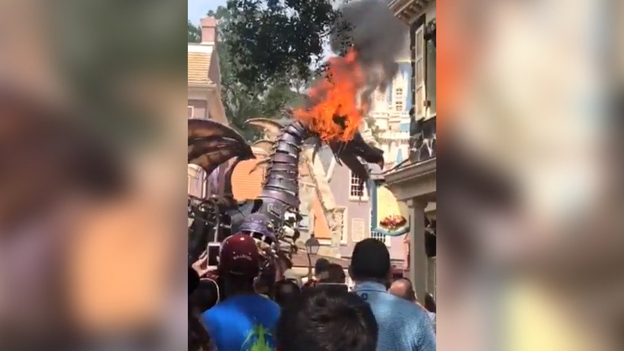 Fire-breathing Disney dragon bursts into flames during parade (VIDEOS)