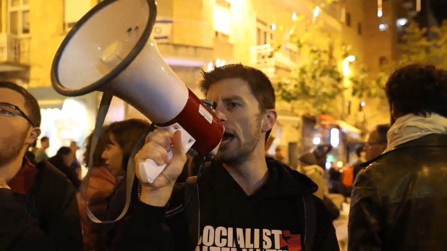 'Netanyahu resign!' Israelis protest against US embassy move, Jerusalem Day parade (VIDEO)