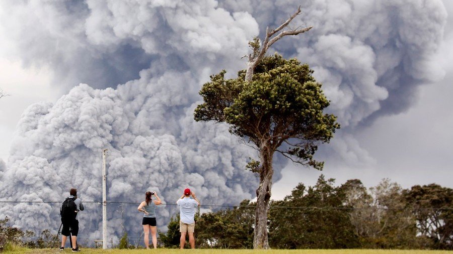 Red alert: Hawaii volcano threatens nearby air traffic (VIDEO, PHOTOS)