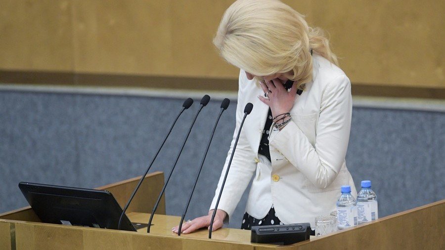 Head of Russian Audit Chamber bursts into tears when summing up her work before parliament (VIDEO)