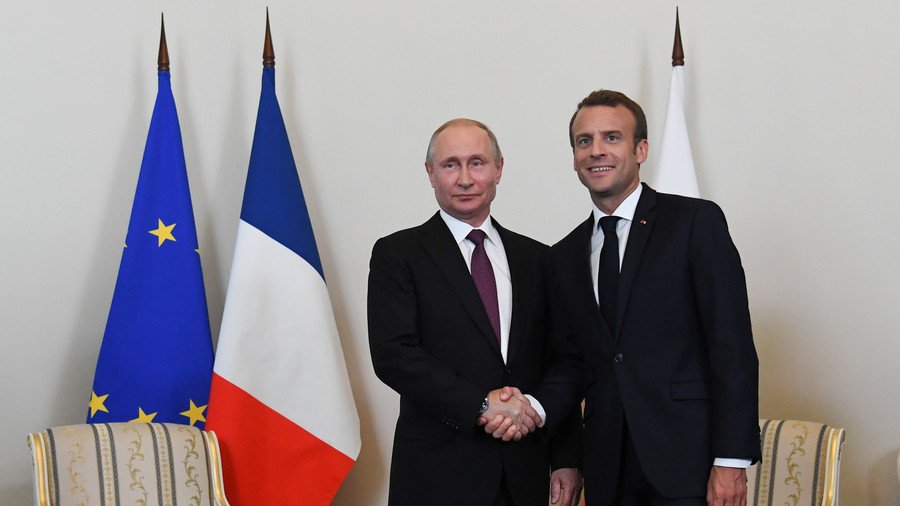 France signs contracts for €1bn  direct investment to Russia
