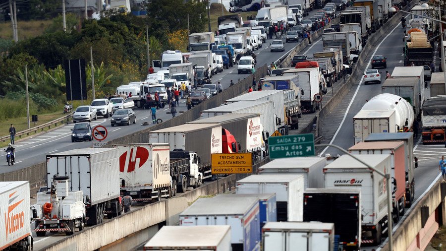 President threatens to use army to clear Brazil truckers blocking roads in protest (PHOTOS, VIDEO)