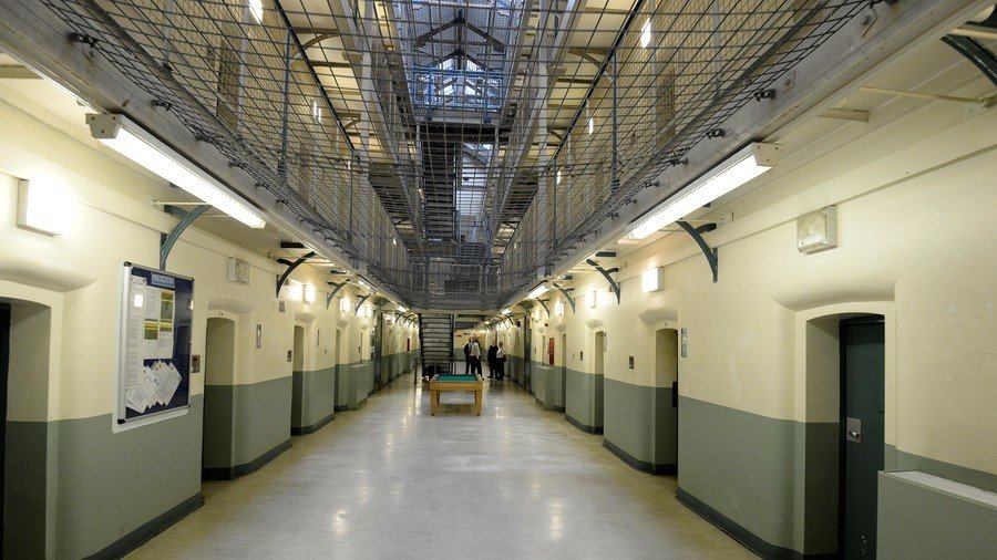 ‘Soaked in Spice’: UK inmates smoking ‘solicitor letters’ dipped in mind-altering drugs