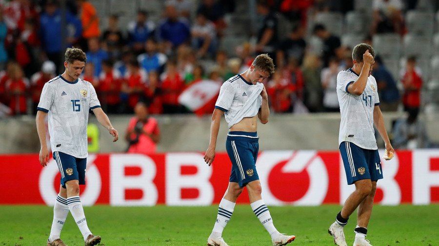 Pressure mounts for Russia after latest World Cup warm-up defeat 