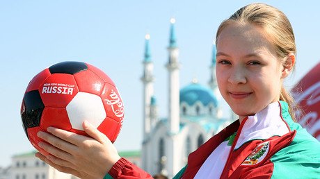 Russian girls football team first ever to become ‘ball boys’ in World Cup opener