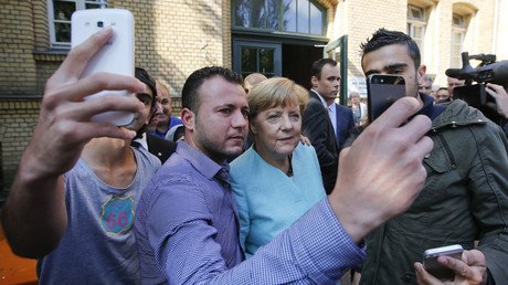AfD wants Merkel's refugee policy probed in parliament