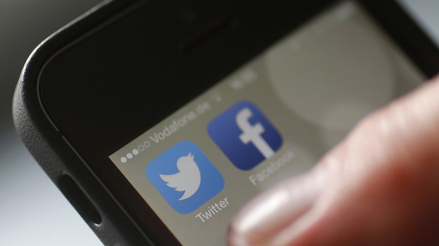 Switzerland to inspect Facebook and Twitter profiles of asylum seekers 