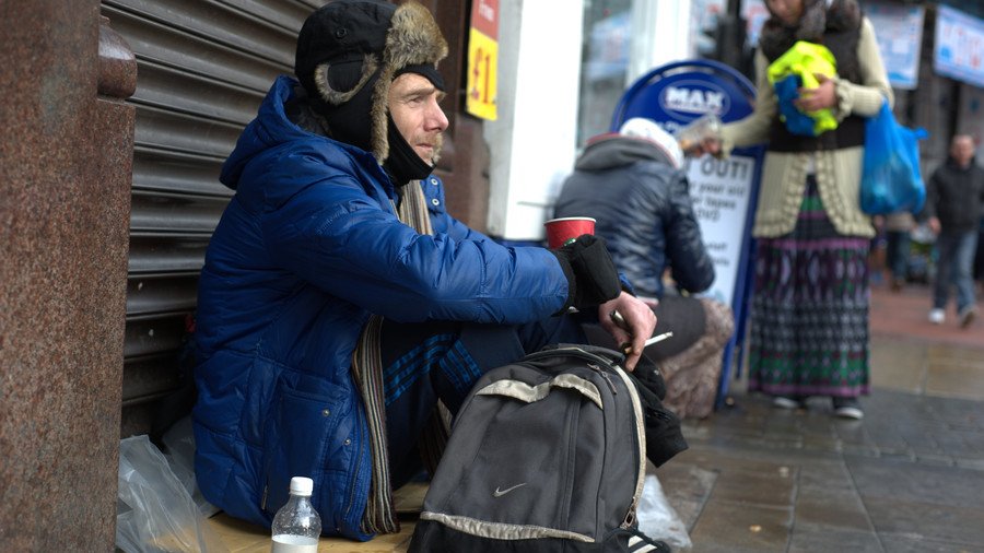 'This is shameful': Tory austerity pushes 1.5 million below breadline, 3.7 million to food banks