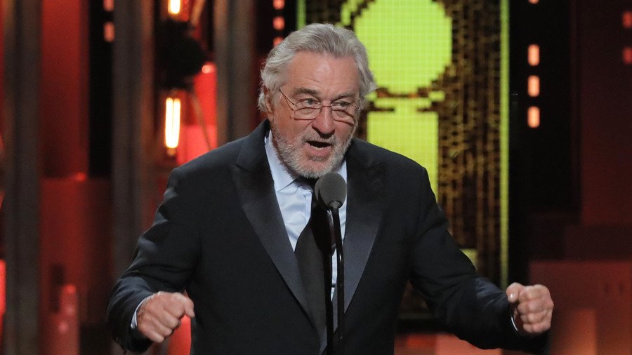 Robert De Niro launches lazy F-bomb at Trump on live TV, crowd goes way too wild