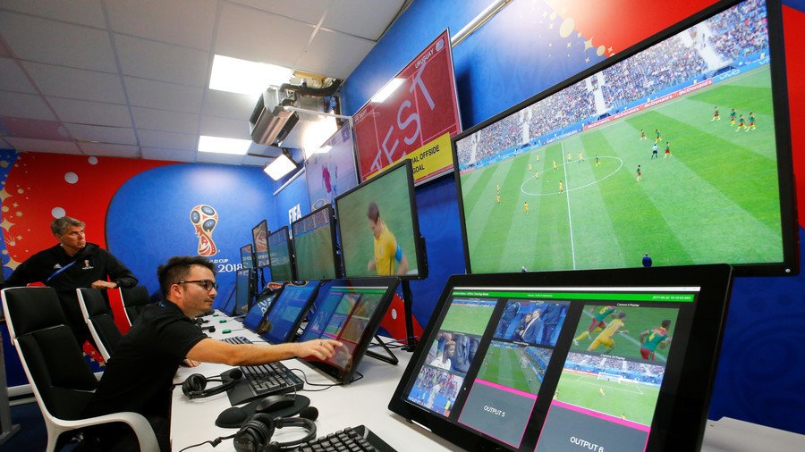 ‘VAR cannot replace referees,’ - FIFA refereeing head Busacca (VIDEO)