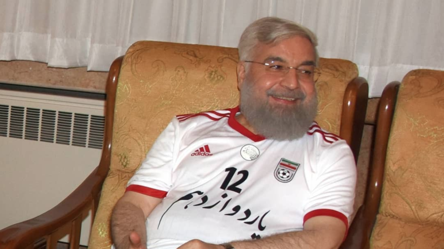 Rouhani cheers Iran’s World Cup win against Morocco wearing team jersey (PHOTOS)