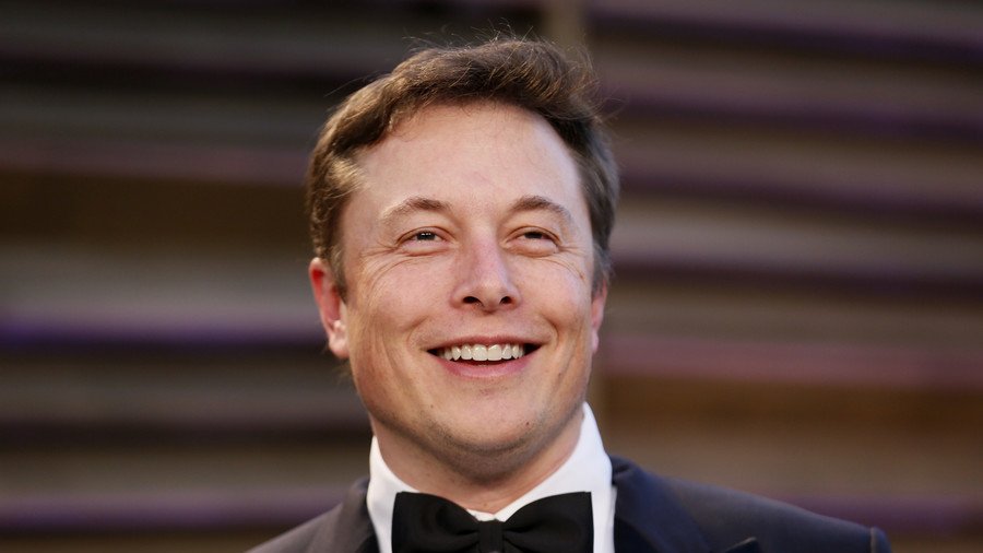 ‘You’re a corporatist!’: Elon Musk declares himself a socialist, Twitter loses it