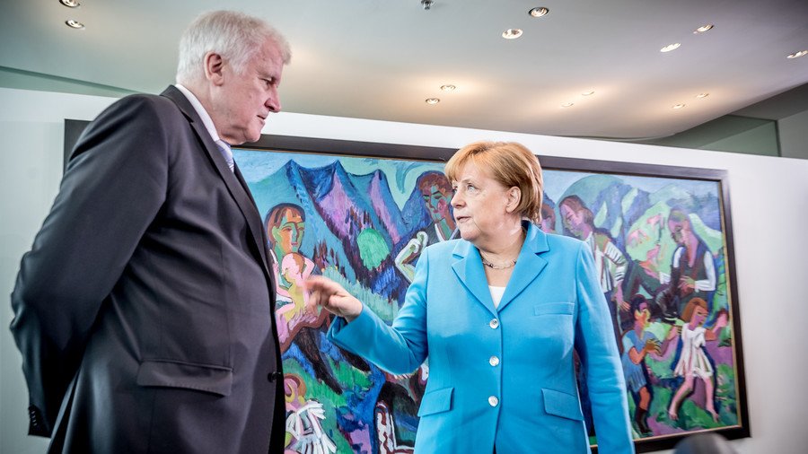 Deadline for Merkel? Germany to start kicking out migrants if no deal with EU – interior minister