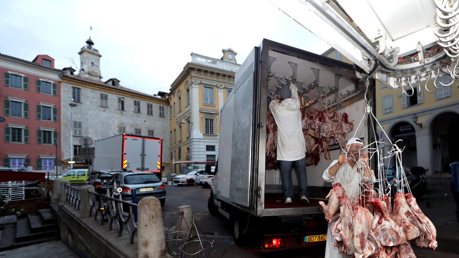 French Butchers plead for government’s protection against ‘terrorist’ vegans